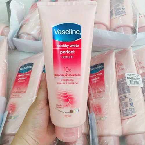 Kem Dưỡng Trắng Da Vaseline 10x Thái Lan 320ml